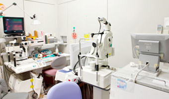名古屋市緑区の眼科はせ川こうクリニックの診察室